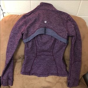 LULU LEMON ZIP UP JACKET